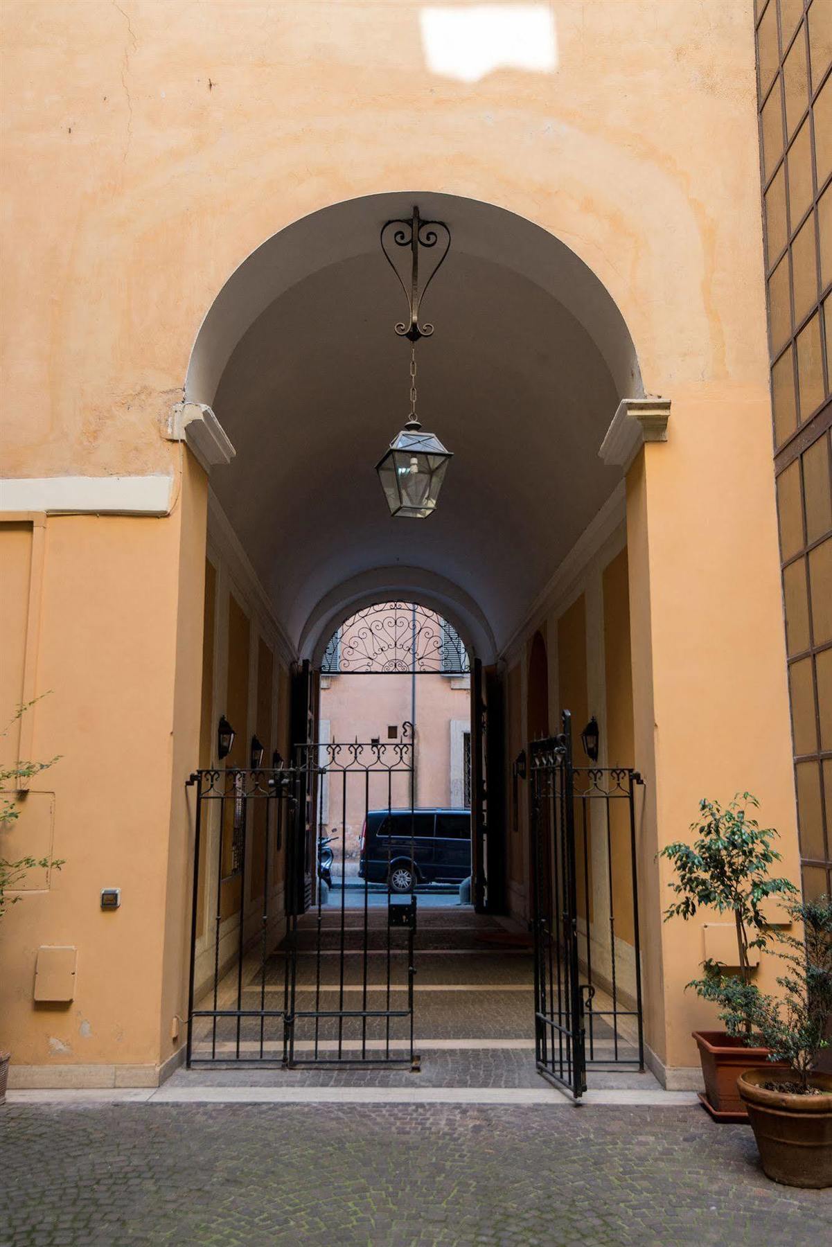Casa de hóspedes Assunta Domus 2*
